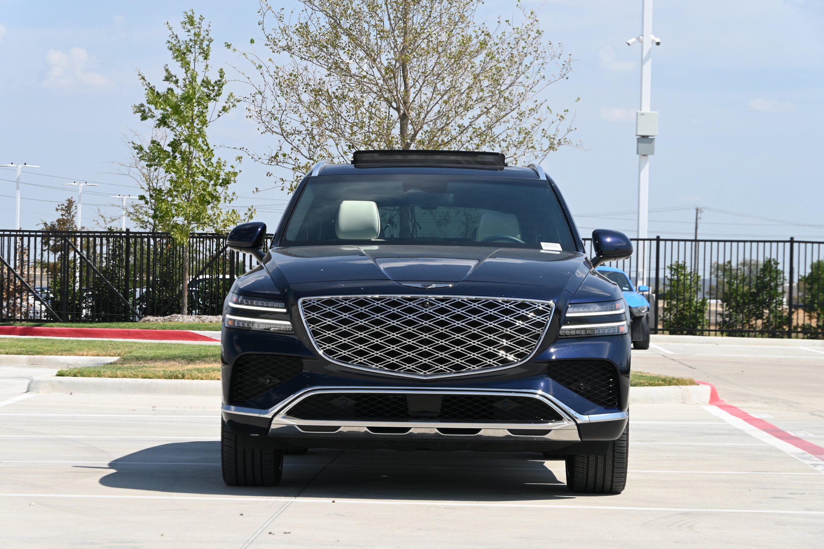 Used 2025 Genesis GV80 3.5T Prestige AWD/4WD image 3
