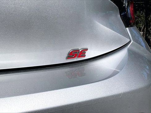 Used 2024 Toyota Corolla SE image 21