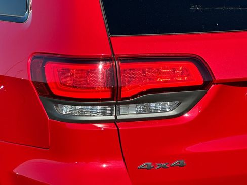 Used 2019 Jeep Grand Cherokee Trailhawk w/ Trailhawk Luxury Group image 26