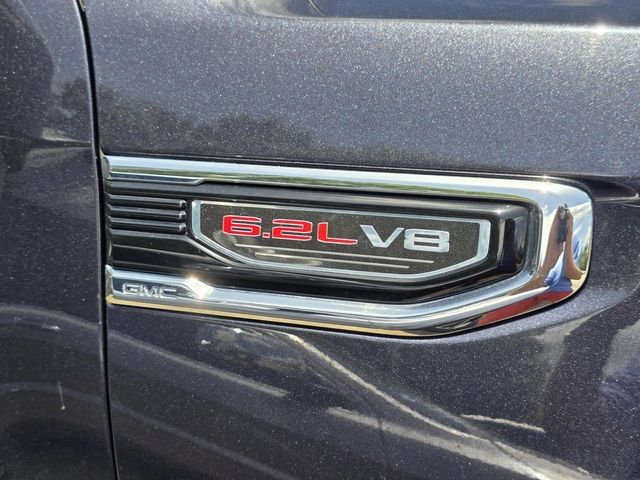Used 2023 GMC Sierra 1500 SLT AWD/4WD image 3
