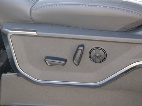 New 2026 Ford F450 Platinum w/ Platinum Plus Package image 21