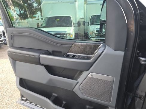 Used 2024 Ford F250 XLT w/ Black Appearance Package AWD/4WD image 18