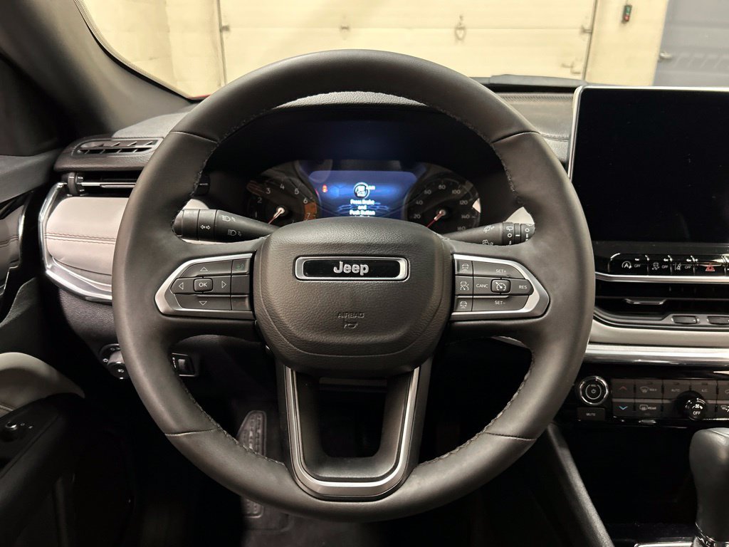 Used 2023 Jeep Compass Limited AWD/4WD image 19