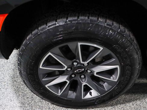 Used 2023 Chevrolet Tahoe Z71 image 11