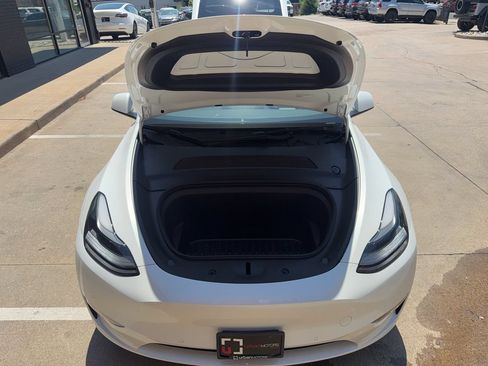 Used 2022 Tesla Model Y Performance AWD/4WD image 23