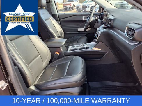 Used 2024 Ford Explorer XLT w/ Equipment Group 202A image 28