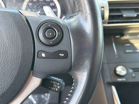 Used 2015 Lexus IS 250 image 35