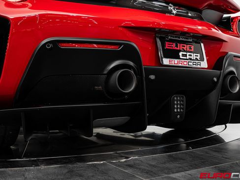 Used 2019 Ferrari 488 Pista Coupe RWD image 27