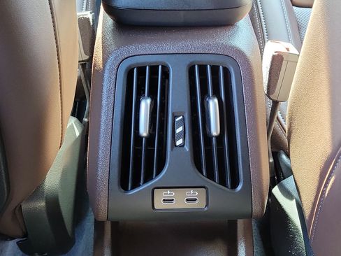 Used 2025 BMW X2 xDrive28i AWD/4WD image 13