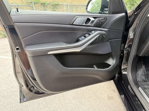 Used 2022 BMW X7 xDrive40i AWD/4WD image 17