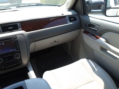 Used 2014 GMC Sierra 2500 SLT w/ SLT Convenience Package AWD/4WD image 20