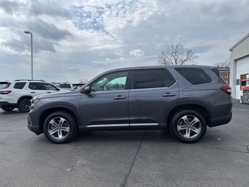 Certified 2025 Honda Pilot EX-L image 4