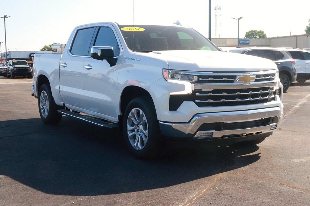 Used 2024 Chevrolet Silverado 1500 LTZ w/ Technology Package AWD/4WD image 3