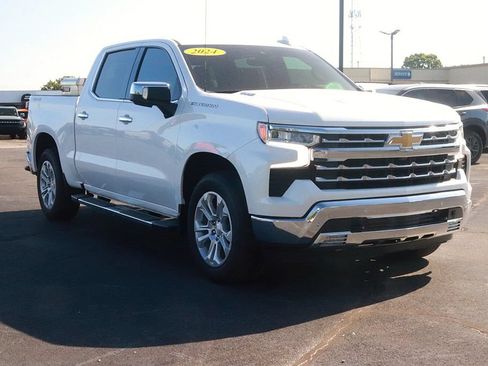 Used 2024 Chevrolet Silverado 1500 LTZ w/ Technology Package AWD/4WD image 3