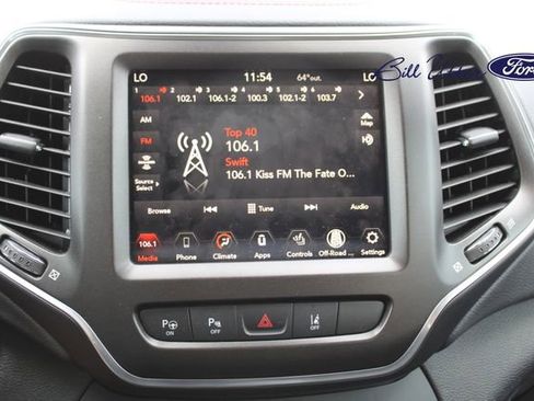 Used 2022 Jeep Cherokee Trailhawk w/ Sun, Sound & Nav Group image 20