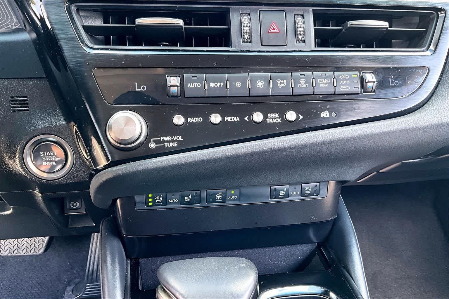 Used 2024 Lexus ES 350 w/ Premium Package FWD image 32