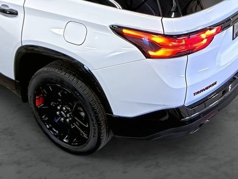 Used 2023 Chevrolet Traverse Premier w/ Redline Edition AWD/4WD image 10