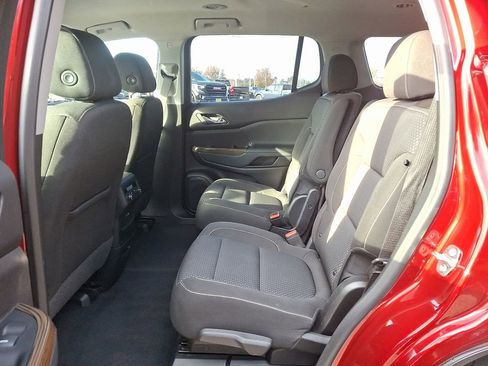 Certified 2023 GMC Acadia SLE image 10