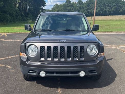 Used 2016 Jeep Patriot Latitude w/ Sun/Sound Group image 3