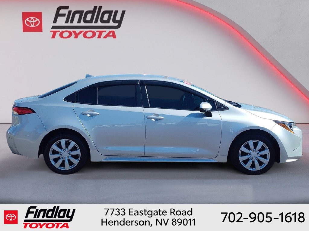 Certified 2025 Toyota Corolla LE FWD image 5