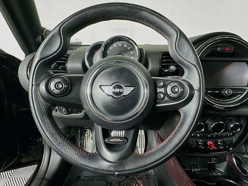 Used 2017 MINI Cooper Clubman S image 11