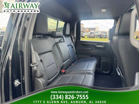 Used 2024 GMC Sierra 2500 SLT w/ SLT Premium Package image 13