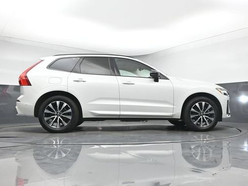 Used 2024 Volvo XC60 B5 Plus w/ Protection Package Premier AWD/4WD image 17