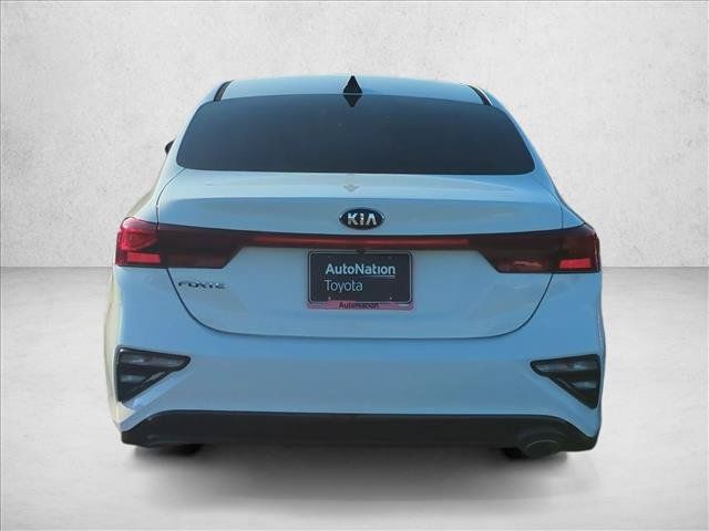 Used 2019 Kia Forte LXS FWD image 7
