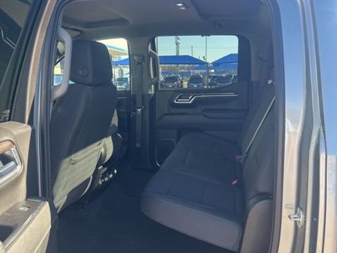 Used 2025 Chevrolet Silverado 1500 LT image 5