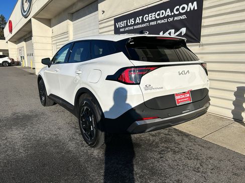 New 2026 Kia Sportage S image 6
