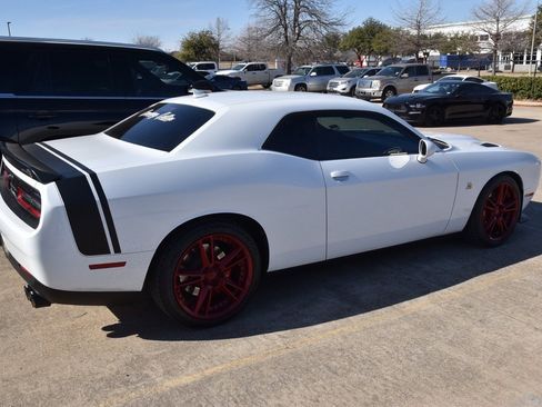 Used 2022 Dodge Challenger R/T Scat Pack w/ Plus Package image 5