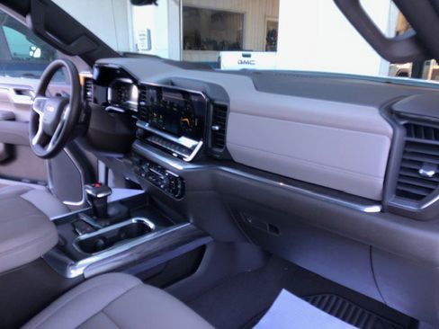 Used 2024 Chevrolet Silverado 1500 LTZ w/ Technology Package image 28