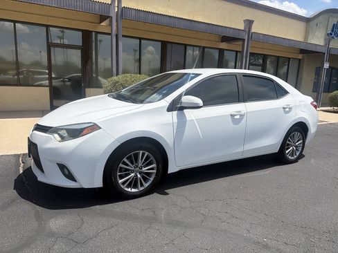 Used 2014 Toyota Corolla LE w/ Protection Package FWD image 3