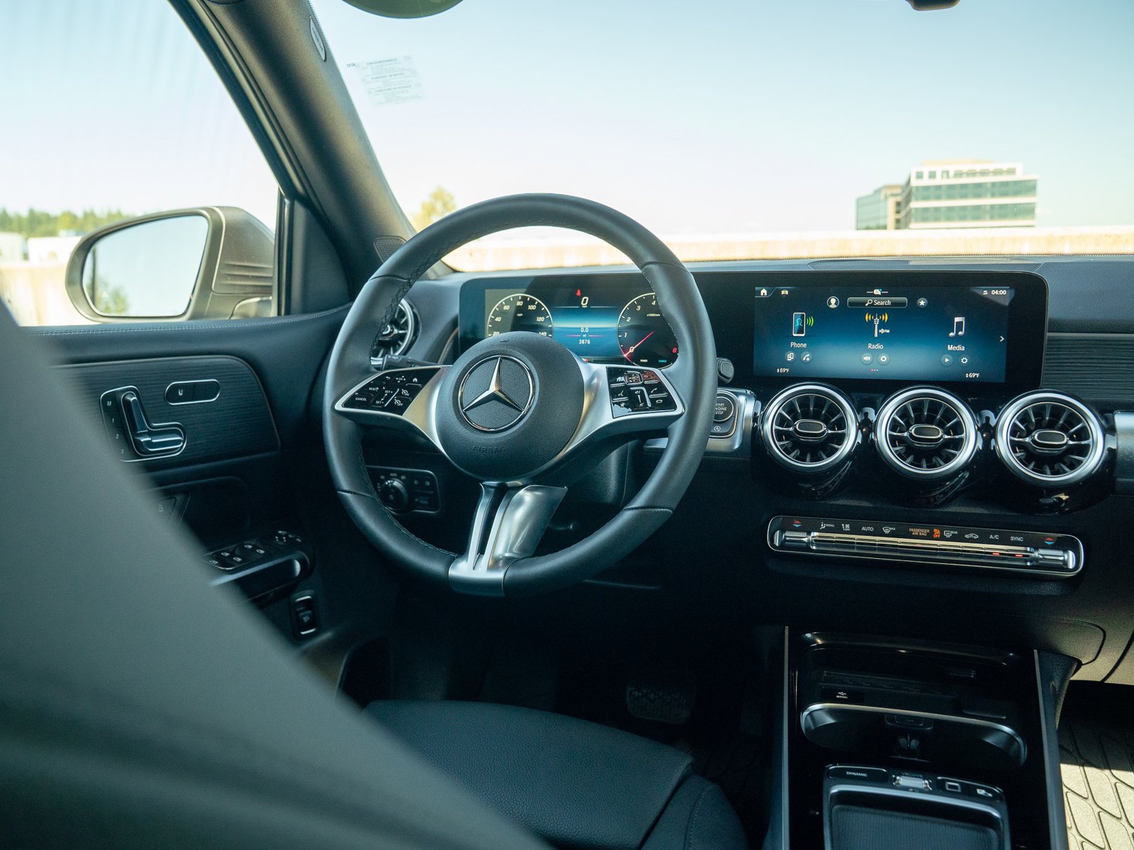 Used 2026 Mercedes-Benz GLB 250 4MATIC image 19