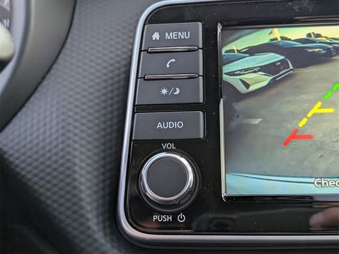 New 2025 Nissan Kicks Play S image 14