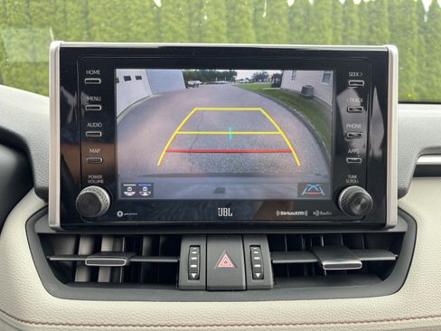 Used 2019 Toyota RAV4 XLE Premium w/ Cold Weather Package AWD/4WD image 27