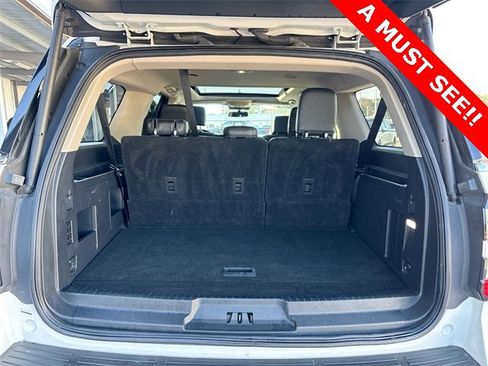 Used 2023 Ford Expedition Max XLT image 15