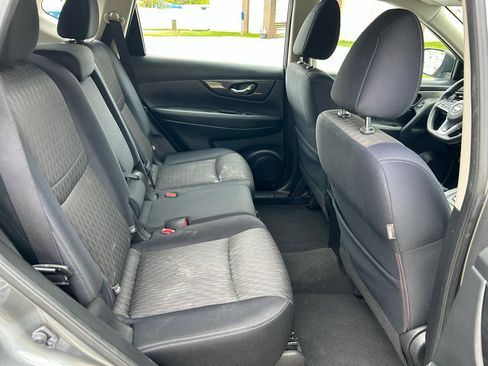 Used 2017 Nissan Rogue S AWD/4WD image 17