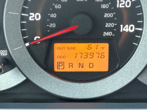 Used 2008 Toyota RAV4 Limited FWD image 23
