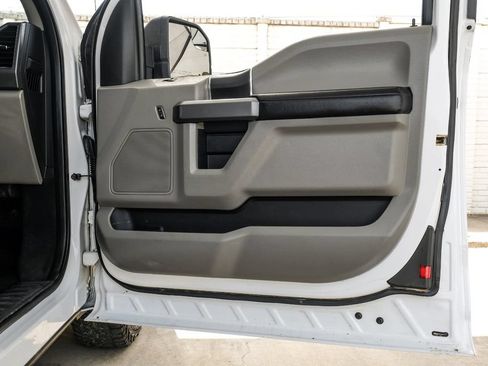 Used 2018 Ford F150 XLT w/ Equipment Group 301A Mid RWD image 45