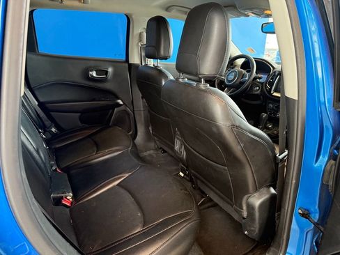 Used 2020 Jeep Compass Limited AWD/4WD image 9