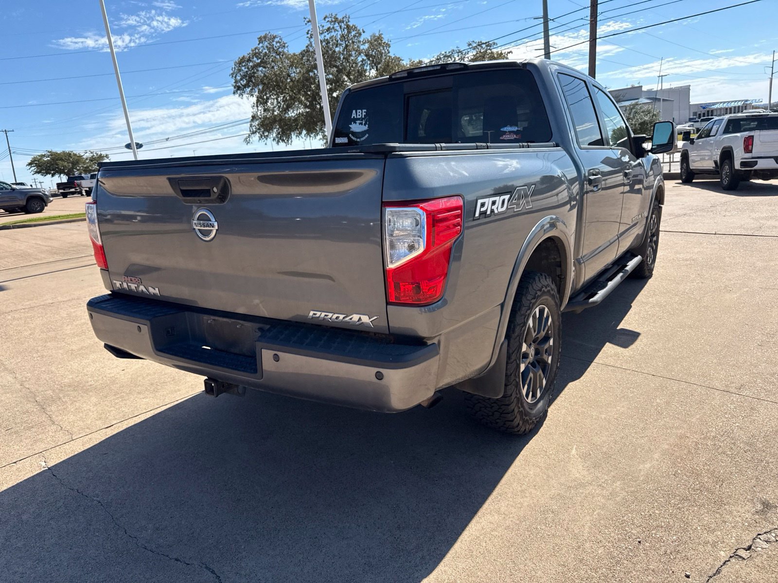 Used 2019 Nissan Titan PRO-4X w/ Pro-4x Convenience Package AWD/4WD image 7