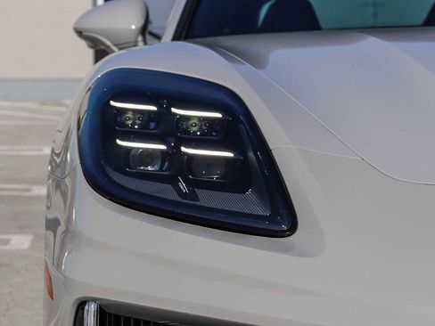 Used 2025 Porsche Panamera 4 image 6