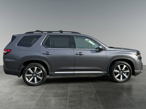 Used 2023 Honda Pilot Elite image 11