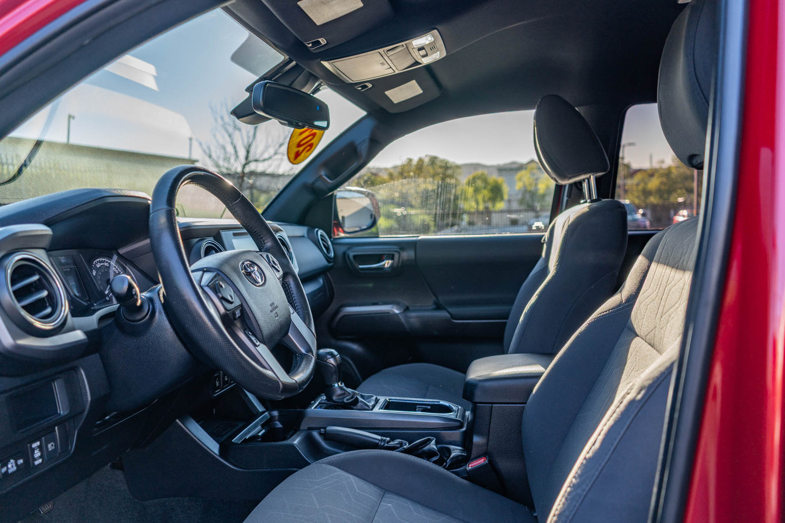 Used 2018 Toyota Tacoma TRD Sport w/ Technology Package RWD image 15