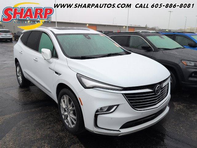 Used 2024 Buick Enclave Essence w/ Experience Buick Package AWD/4WD image 1