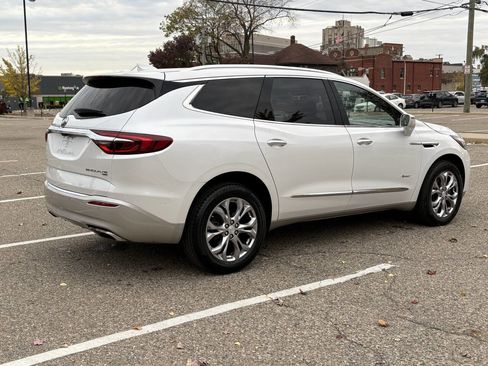 Used 2018 Buick Enclave Avenir image 10