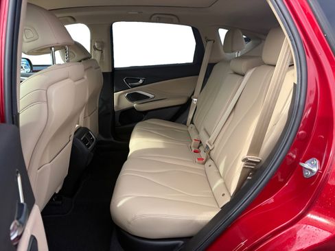 Used 2024 Acura RDX SH-AWD image 16