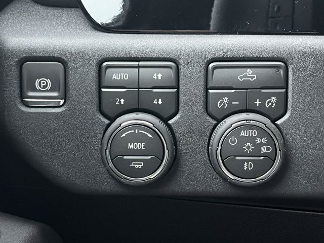 New 2026 Chevrolet Silverado 1500 RST w/ Convenience Package II AWD/4WD image 17