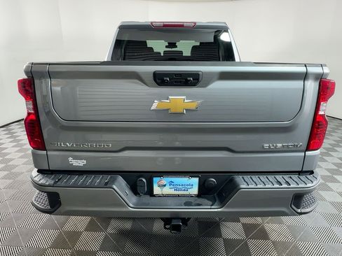 Used 2024 Chevrolet Silverado 1500 Custom image 8